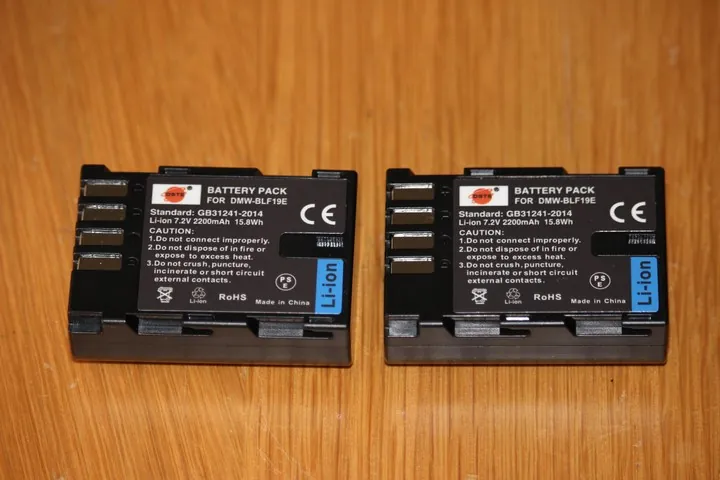 DSTE DMW-BLF19E replacement batteries for Panasonic GH3, GH4 and GH5, two-pack showing the Li-ion 7.2V 2200mAh 15.8Wh label